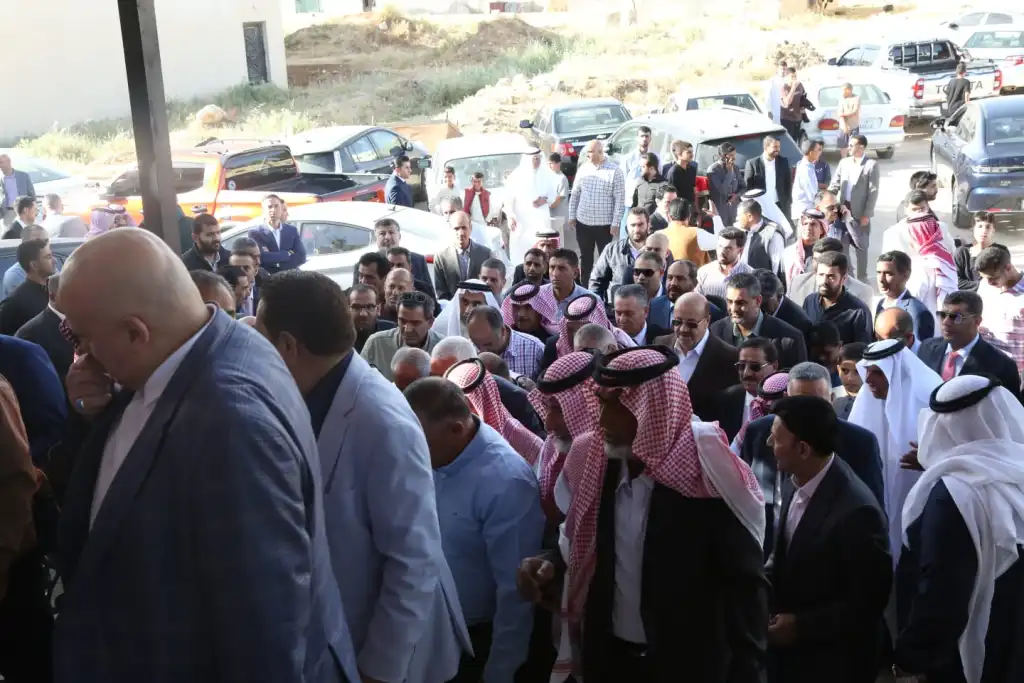 القلعة نيوز  تهنيء الشيخ طايل مفلح الشوابكة  بمناسبة عقد قران نجله النقيب شرف
