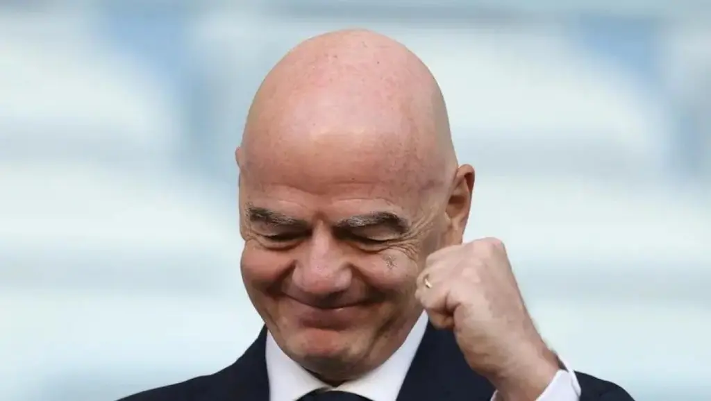 إنفانتينو يغازل أفريقيا بمليار دولار