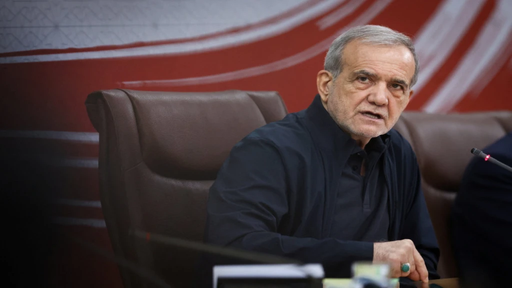 بيزشكيان: مجتبى خامنئي يدعم المقترح الجديد بشأن هرمز