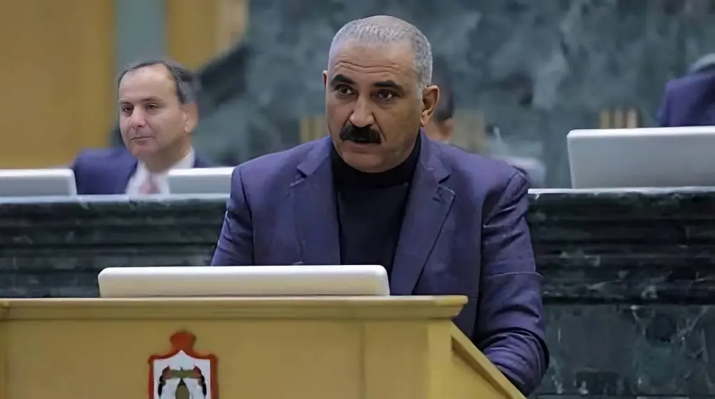 ساعات تعد هواء دون مياه".. النائب أبو عرابي يدعو لطرح الثقة بوزير المياه