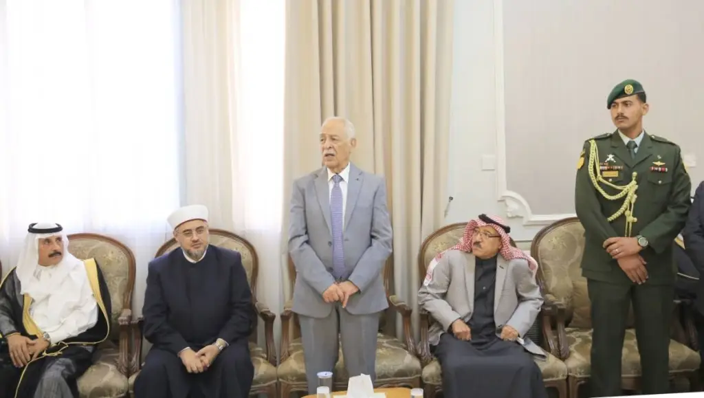 مندوبا عن الملك وولي العهد... العيسوي يعزي الرواشدة والنعيمات والحنيطي والبندقجي