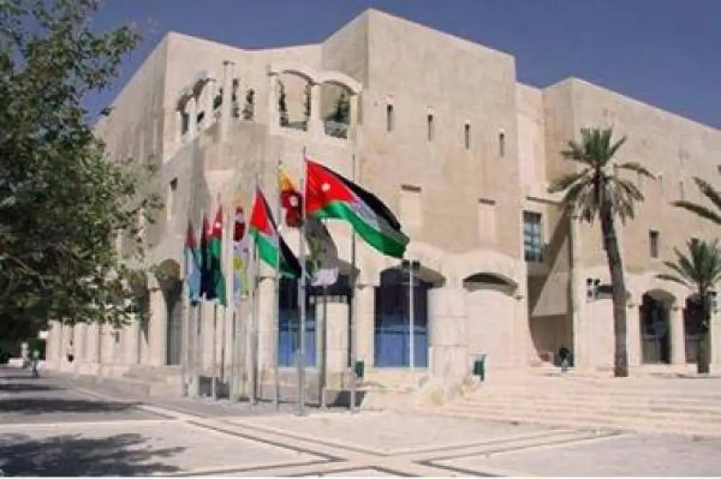 الأمانة تمدد فترة تجديد الرخص المهنية والإعلانية لنهاية آذار