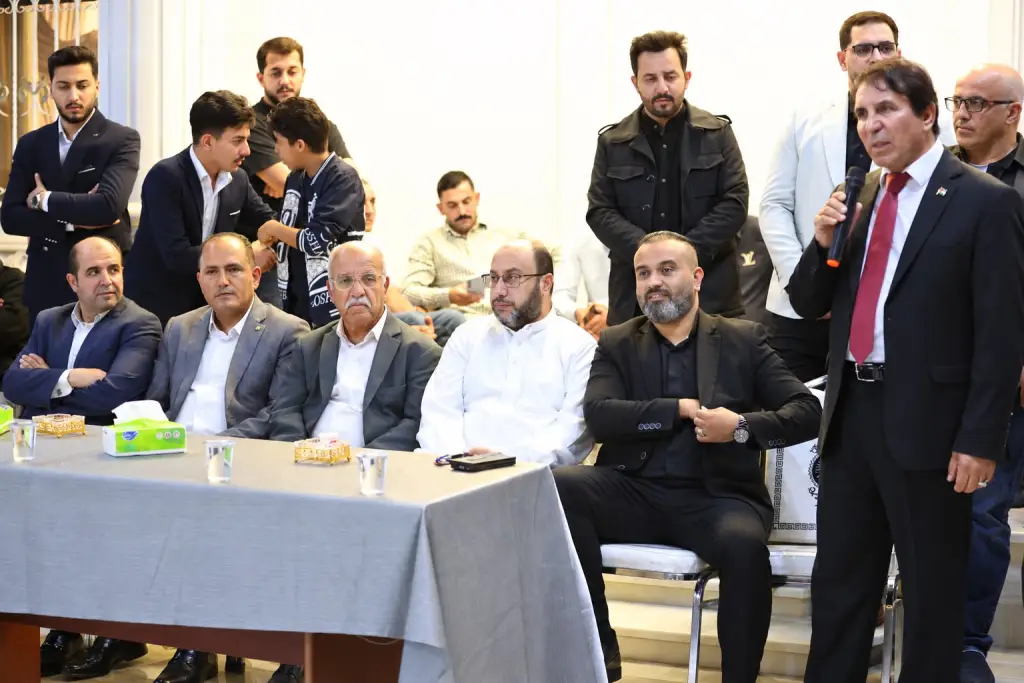 في دارة النقابي خالد .. عشيرة الزيود - عائلة اليعقوب تجدد الولاء للملك وتلتقي بمرشحها للانتخابات البلدية