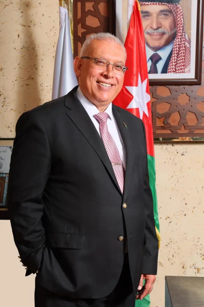 الموبايل المغلق