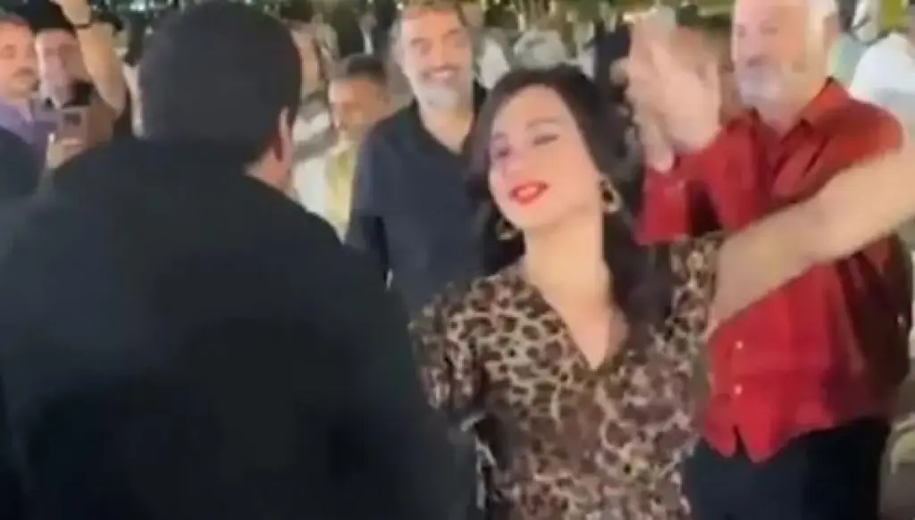 سلاف فواخرجي ترفض يحيى الفخراني .. وتراقص باسم سمرة
