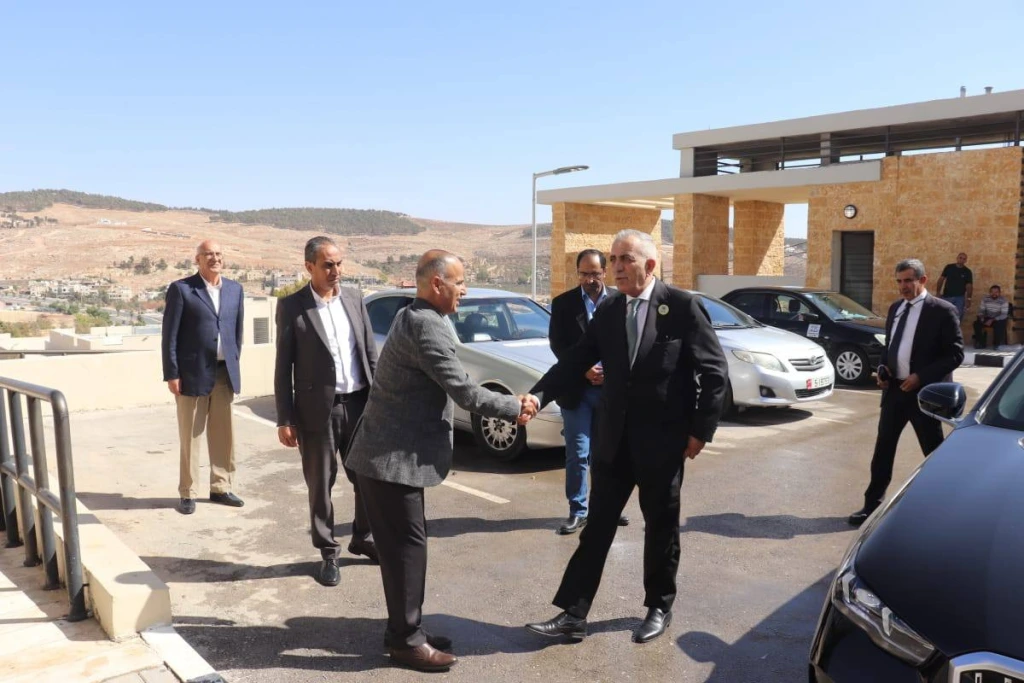 وزير الثقافة يتفقد عدداً من المشاريع في جرش