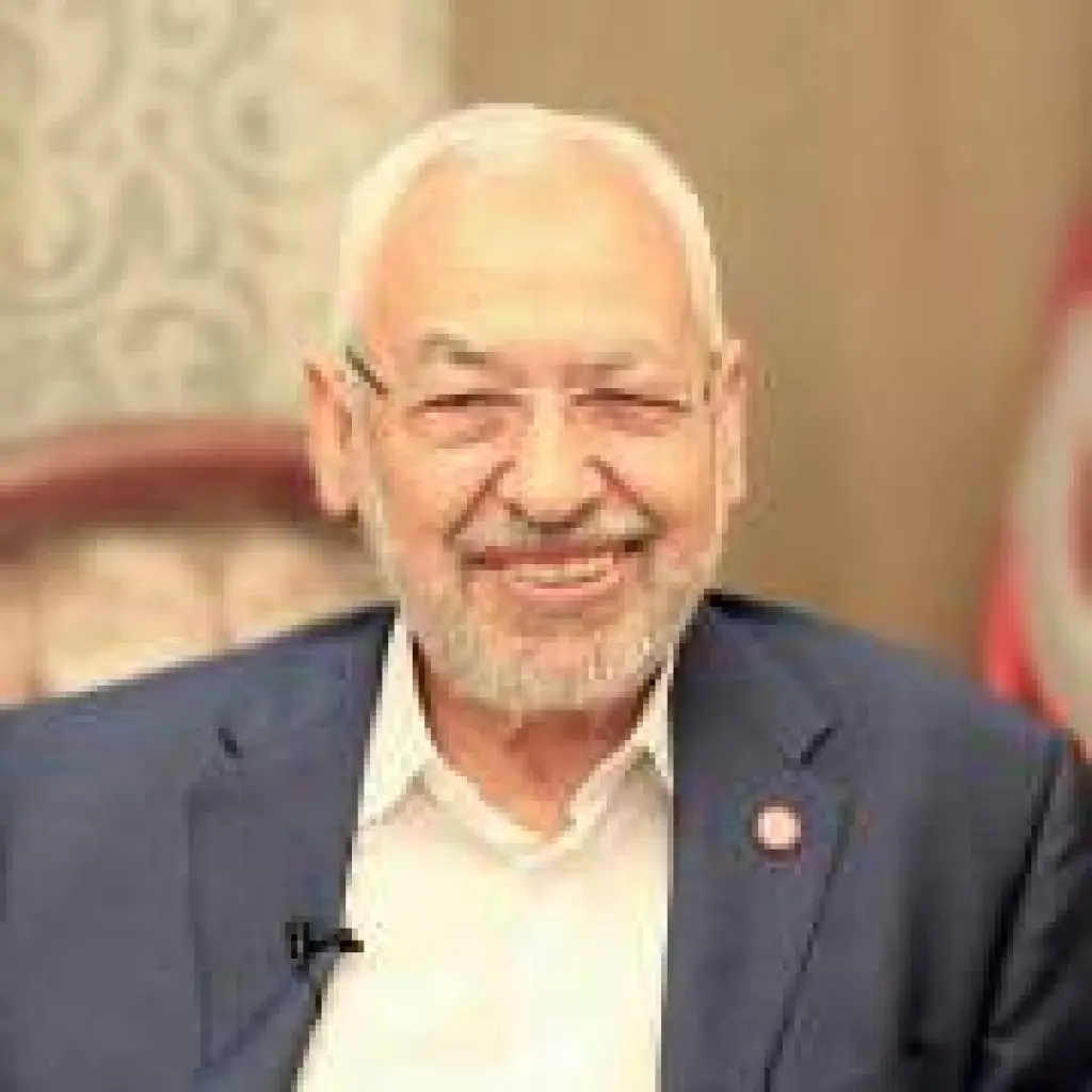 فيديو.. الغنوشي يسجد شكراً لله فرحاً بتقدم حزب النهضة