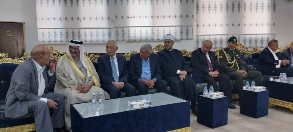 مندوبا عن الملك وولي العهد.... العيسوي يعزي القرعان وآل أوتي