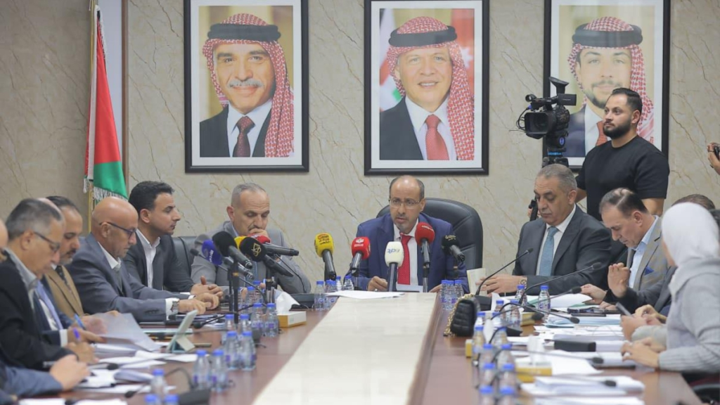 المالية النيابية تناقش موازنة وزارة المياه والدوائر التابعة لها