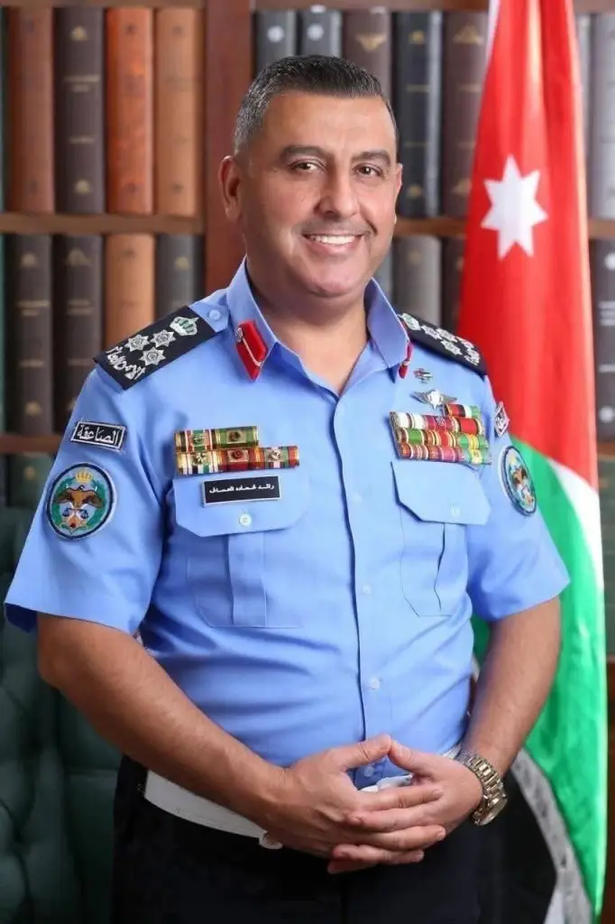 الإعلامي محمد الكعابنه يهنئ العميد رائد العساف بتعيينه مديرا لإدارة السير