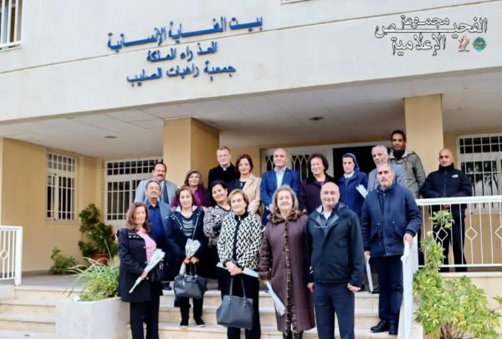 بيت العناية الإنسانية في الفحيص يحتفل بيوم الأم