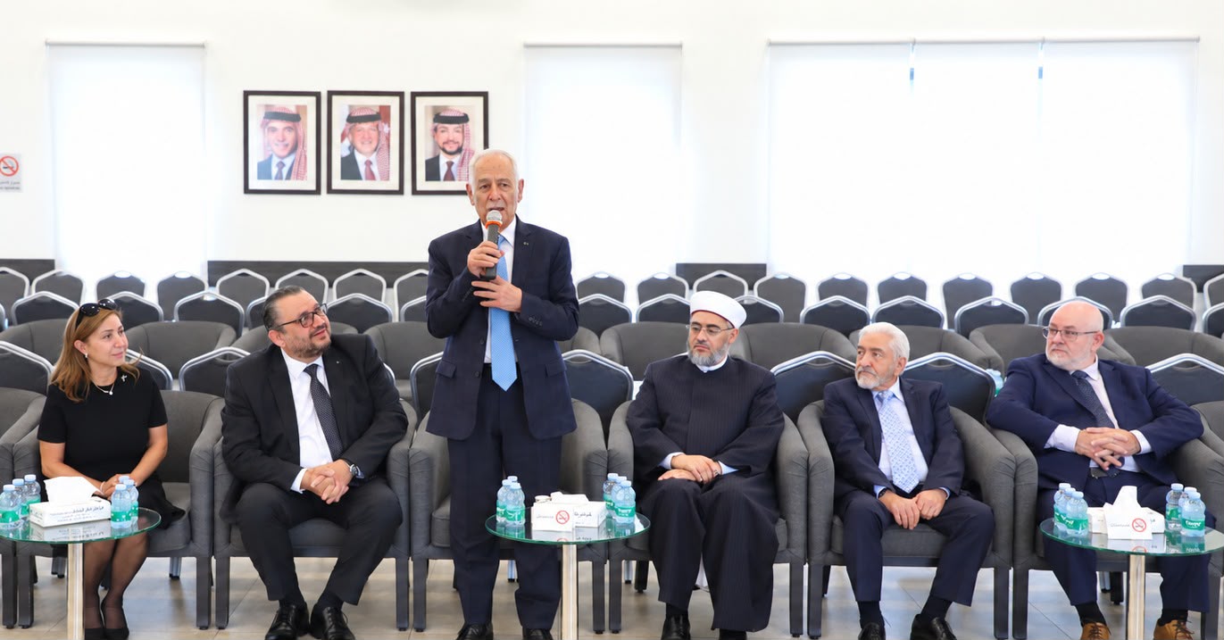 مندوبا عن الملك وولي العهد.. العيسوي يعزي المبيضين والعلوان وخبيص