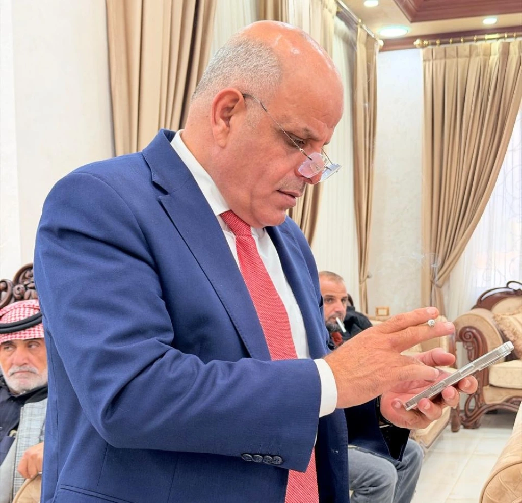 المكتب السياسي لحزب المحافظين وشخصيات وطنية في دارة رجل الاعمال عماد الشملان في البادية الشمالية