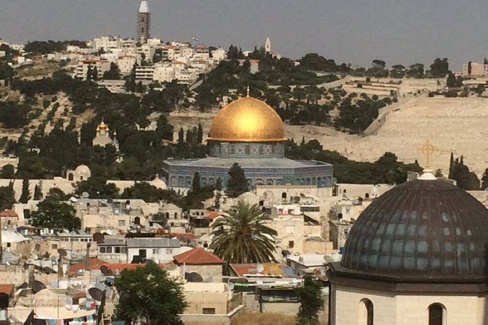 شخصيات فلسطينية تثمن موقف الملك في حماية المقدسات الإسلامية والمسيحية بفلسطين