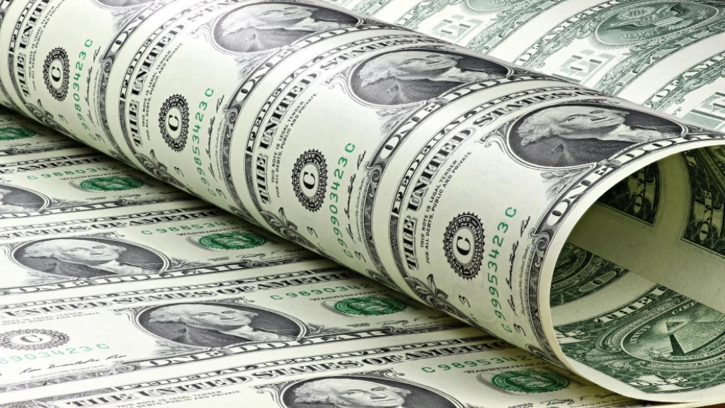 الدولار يتراجع مع تأجيل ترامب استهداف منشآت الكهرباء في إيران