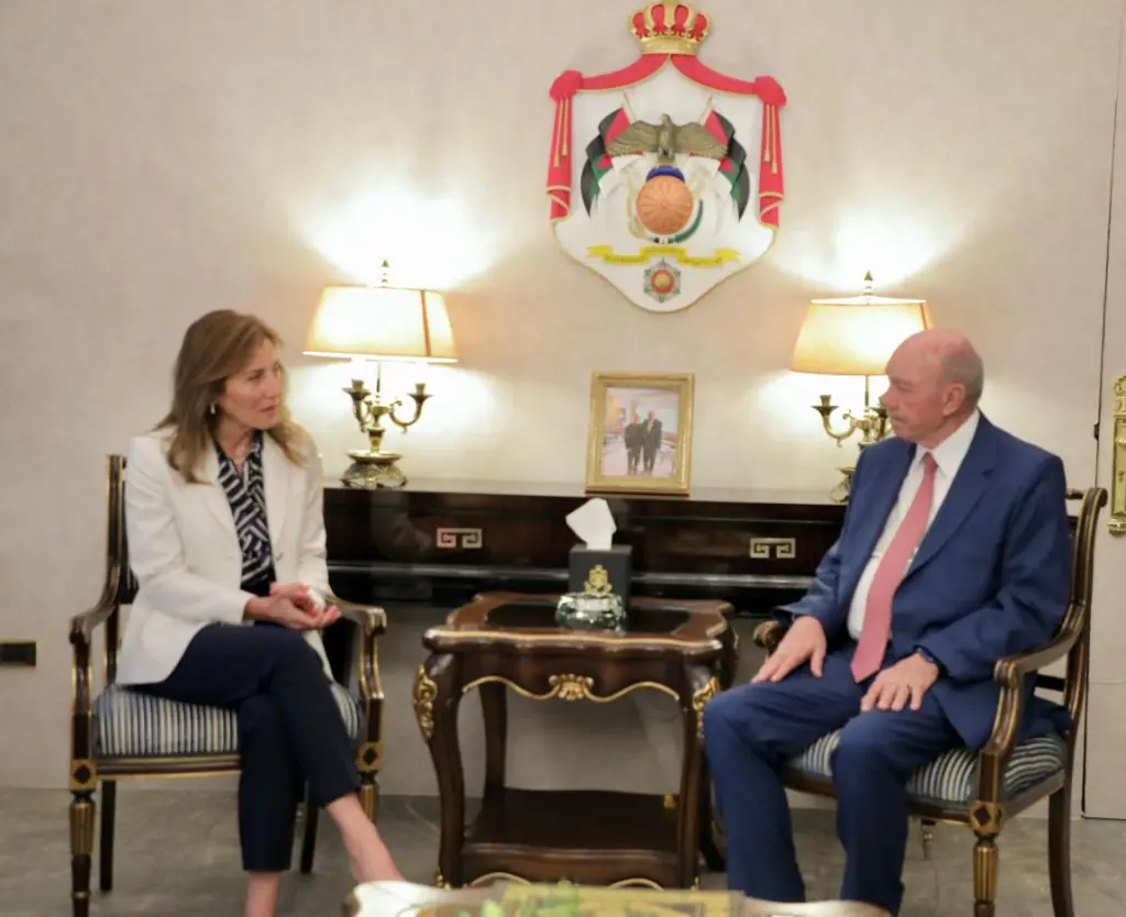 الفايز يتسلم التقرير السنوي لحالة حقوق الإنسان في الأردن لعام ٢٠٢٥