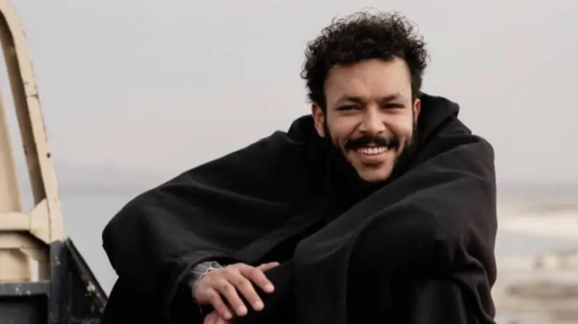 "اعذر جهلي يا شيخ" .. ويجز يعتذر عن عبارة من حديث شريف