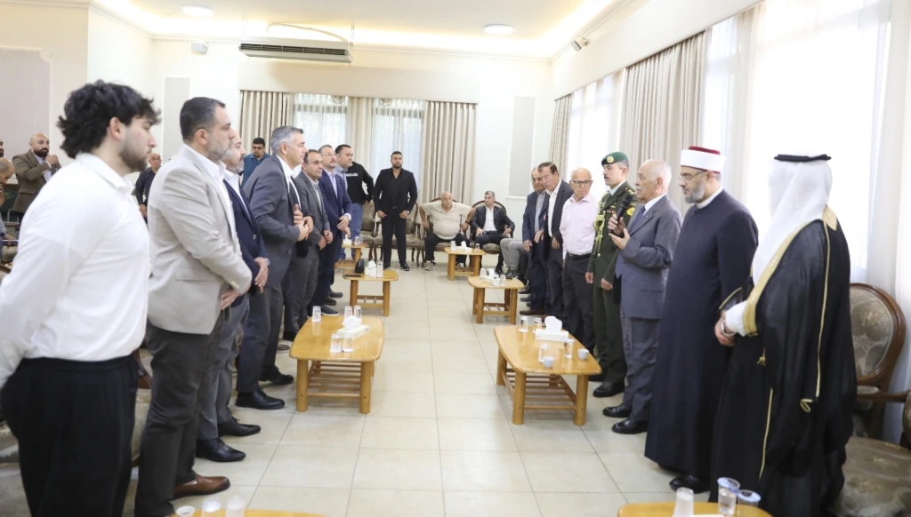 مندوبا عن الملك وولي العهد.. العيسوي يعزي الغرايبة وشحادة