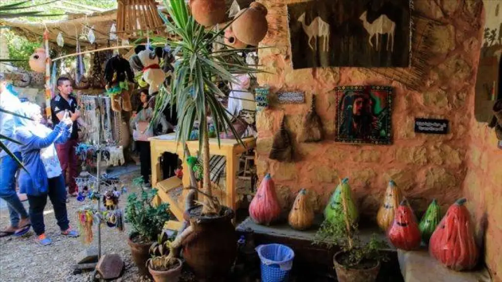 تونس المصرية.. القرية الفنانة