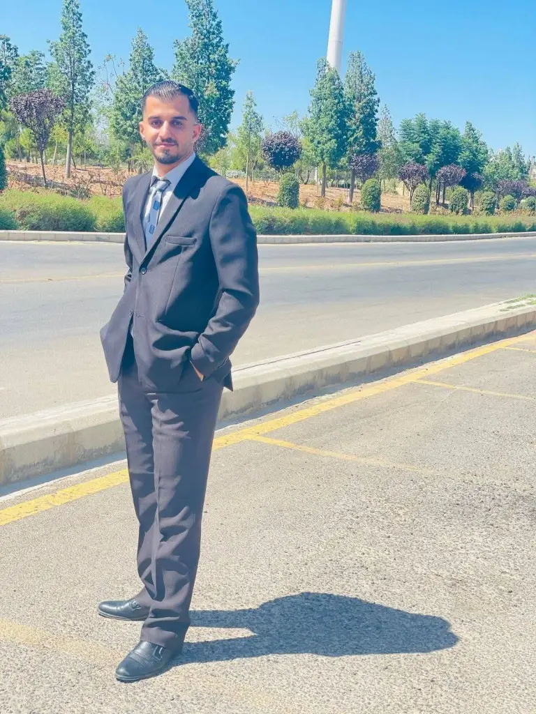 الروسان  .. يوم العلم الأردني: رمز الفخر والانتماء الوطني والهوية الأردنية 🇯🇴