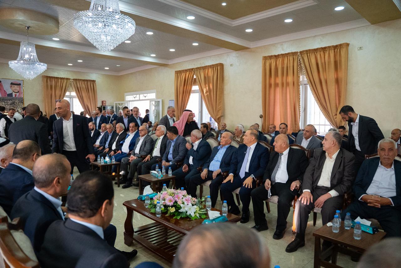 عشيرتا أبو تاية والدباس تتبادلان آيات المحبة والأصالة .. جاهة النقيب سيف زيد مشهور زعل أبو تاية