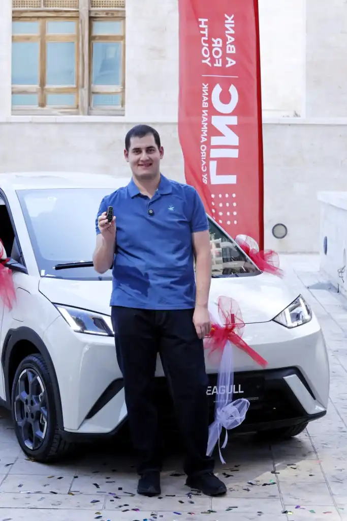 LINC من بنك القاهرة عمان يعلن الفائز بالجائزة الكبرى في حملة "افتح حسابك من موبايلك