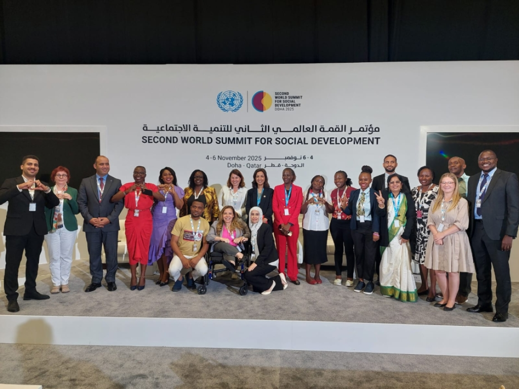 العين ياغي تشارك بمؤتمر للتنمية الاجتماعية في الدوحة