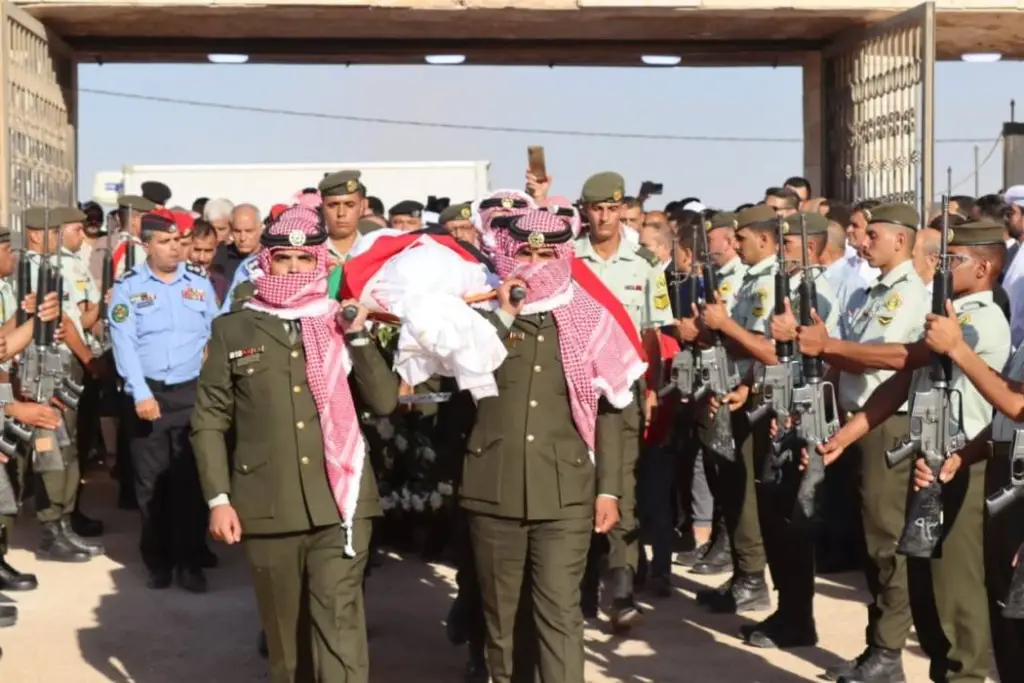تشييع جثمان الفريق الركن عواد الخالدي الى مثواه الاخير في الخالديه