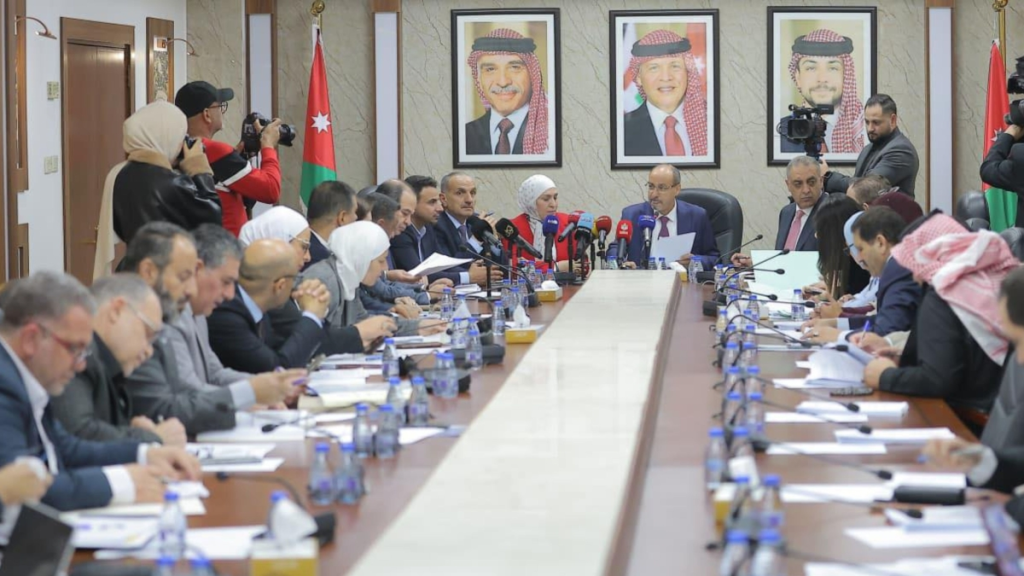 مالية النواب تناقش موازنات الاقتصاد الرقمي والبريد الأردني والاتصالات والأمن السيبراني