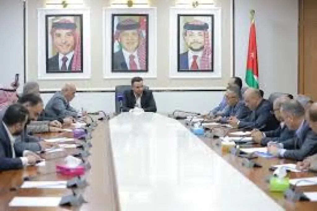 لجنة الزراعة والمياه تبحث التحديات المائية: التركيز على التمويل وكفاءة المشاريع