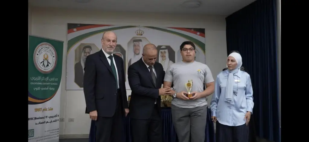 منابر العطاء وتيجان التفوق… حين تصنع القيادة الفريدة في صرح الإبداع التربوي