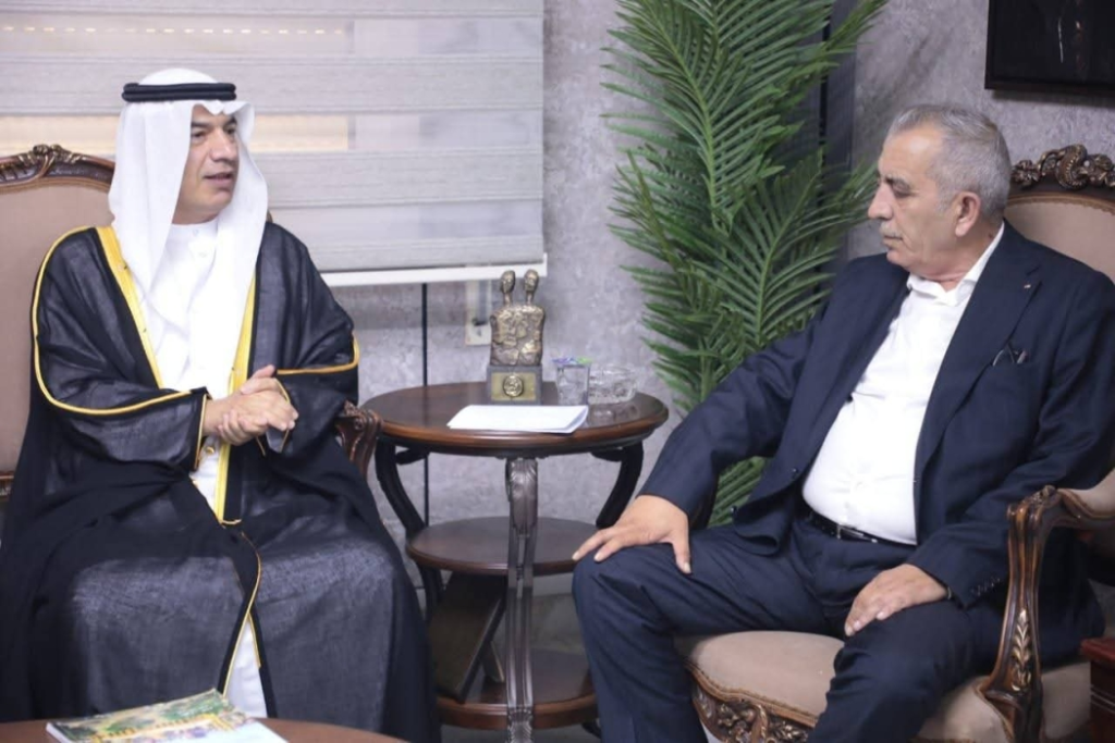 الرواشدة يلتقي رئيس دائرة الثقافة في إمارة الشارقة