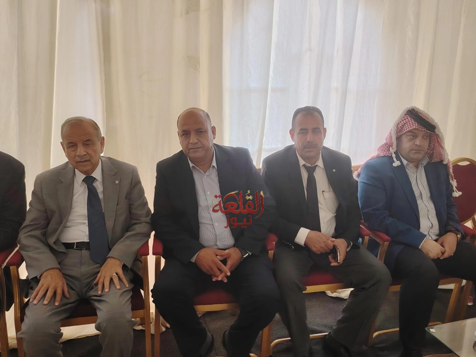في لفتة هاشمية  .. جلالة الملك يقيم  مأدبة عشاء تكريماً لروح الفقيد سلامه الحجايا