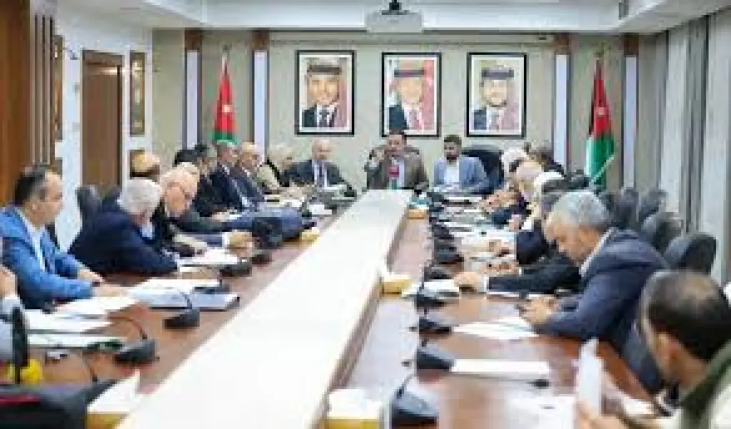 لجنة العمل النيابية تناقش تعديلات قانون الضمان الاجتماعي لضمان استدامة المنظومة