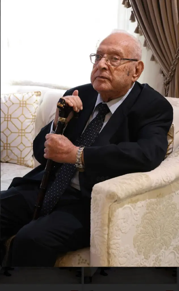 وزير الاتصال الحكومي ينعى الصحفي أمين القطب