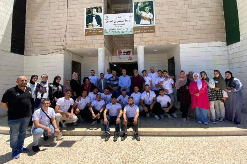 جلسة حوارية حول قانوني الانتخاب والأحزاب وأهمية مشاركة الشباب في انتخابات بالزرقاء
