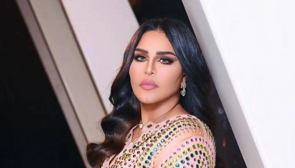 أحلام تهاجم متابعا وصف حسابها بالممل