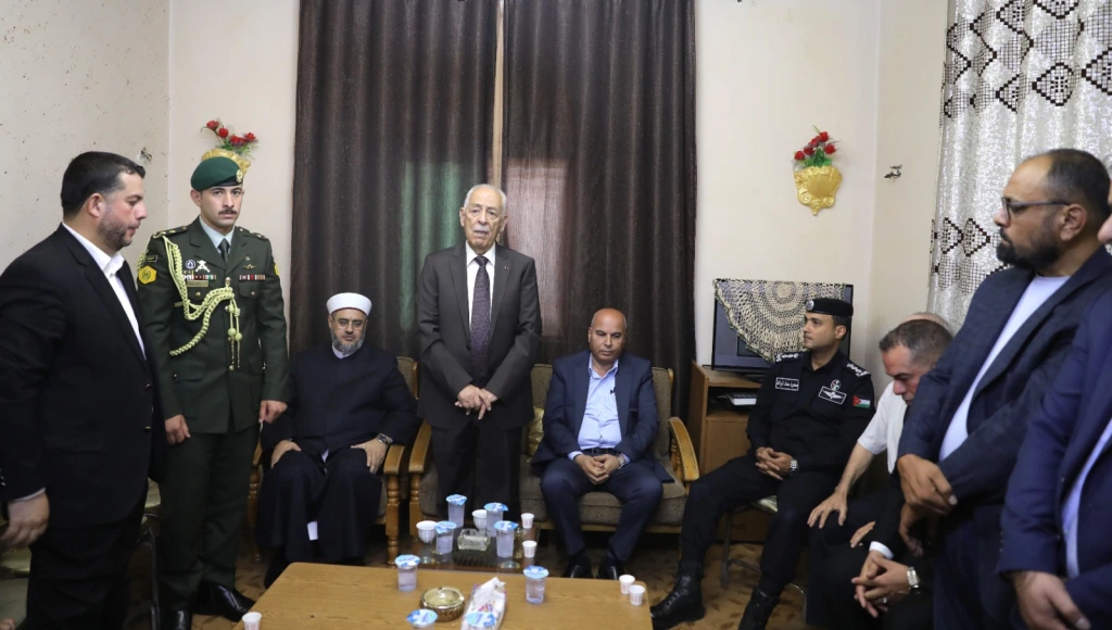 بتوجيهات ملكية … العيسوي ينقل تعازي الملك وولي العهد إلى ذوي المتوفين بحادث سير نويبع المصرية