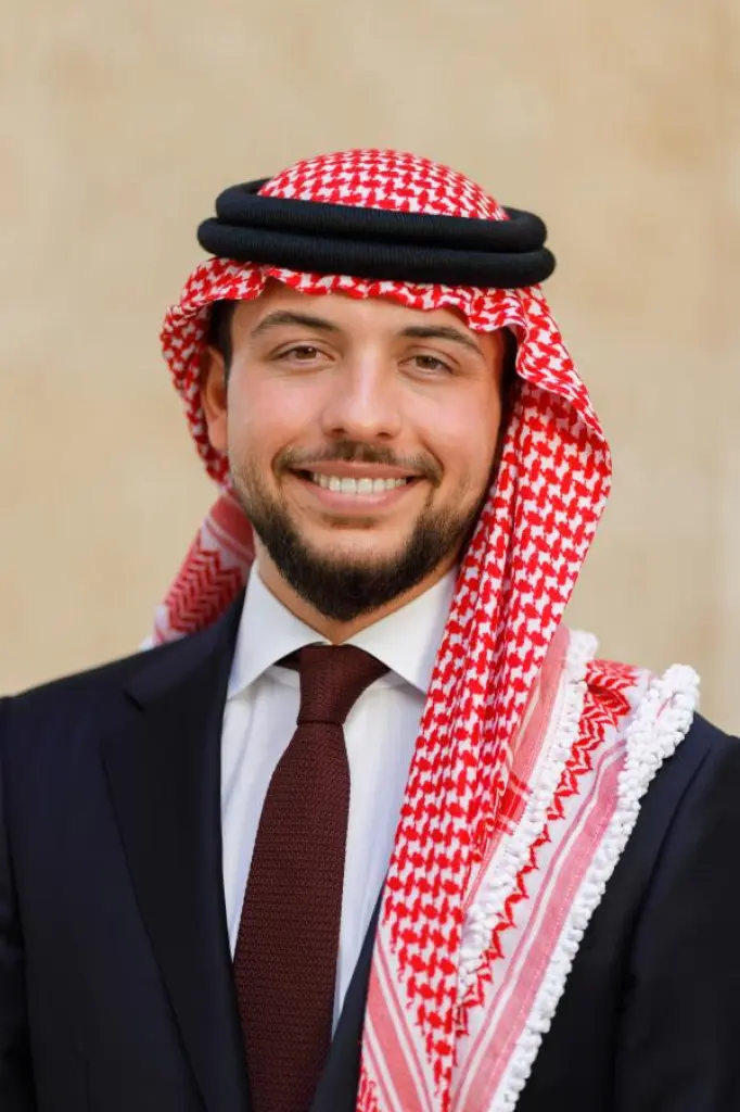 ولي العهد يؤدي اليمين الدستورية نائبا للملك