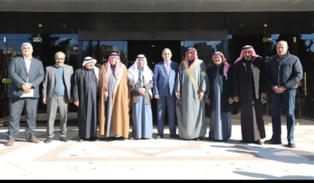 وزير الثقافة يلتقي عدد من شعراء البادية الأردنية