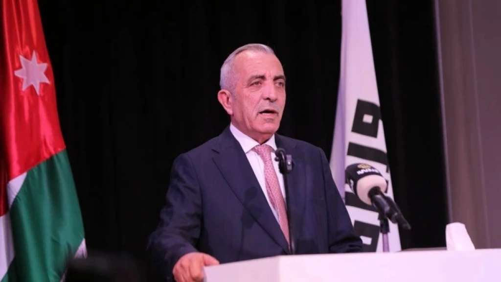 وزير الثقافة : النقل المدرسي المجاني خطوة وطنية رائدة ستتوسع تدريجياً لتشمل جميع المحافظات