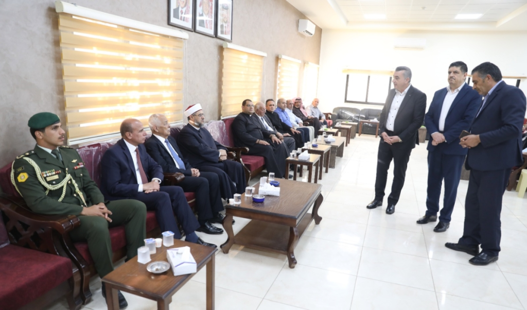 مندوبا عن الملك وولي العهد. العيسوي يعزي عشائر الفراية والزيادين والمعايطة*