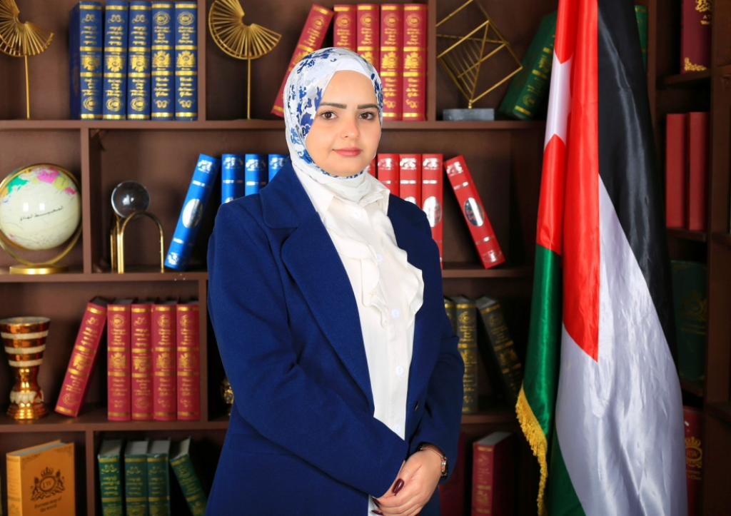 الأستاذة همسه العموش مديرة مراكز الأميرة بسمة للتنمية التابعة للصندوق الأردني الهاشمي في المفرق