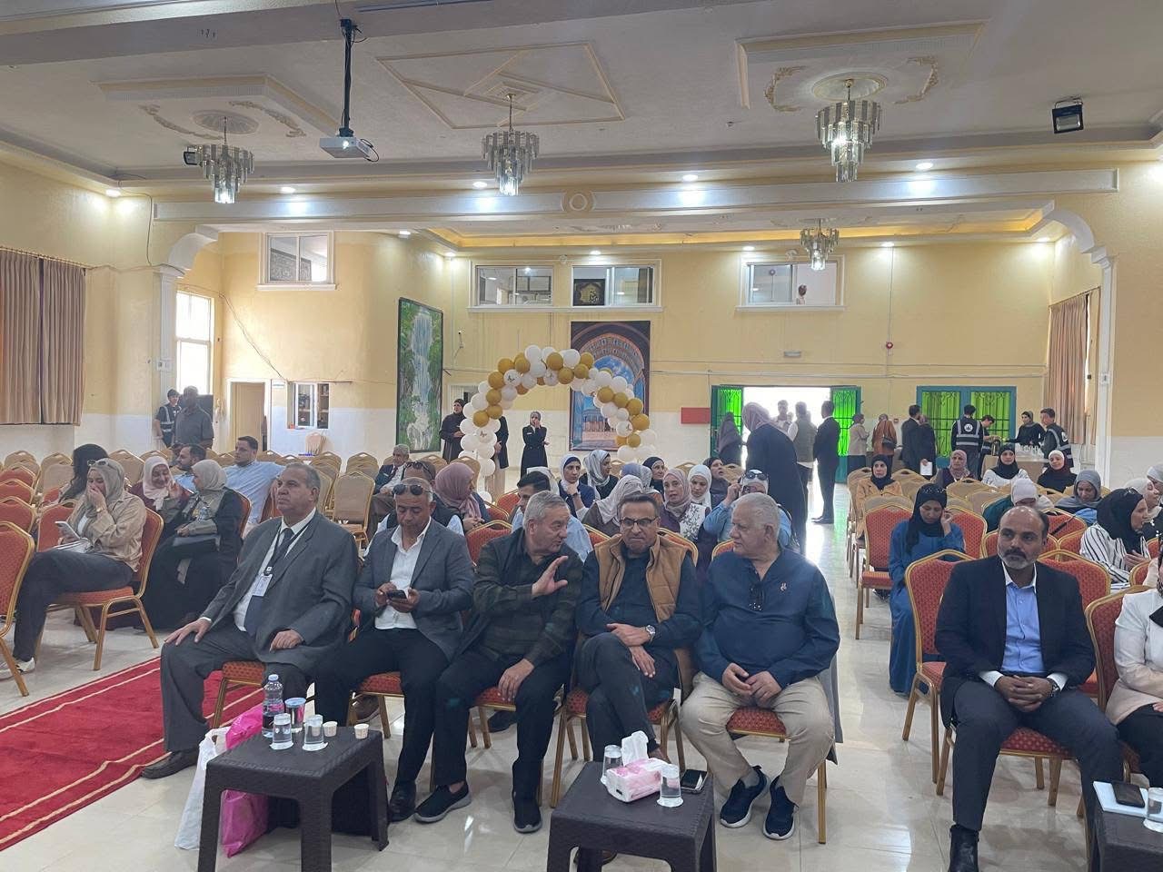 العقيل يرعى الندوة العلمية «اتجاهات حديثة في طرق وأساليب تدريس التربية الرياضية» في قصبة مادبا.