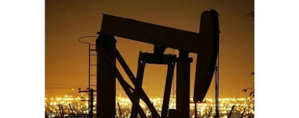 بعد اتفاق واشنطن وبكين.. النفط يغلق على انخفاض طفيف