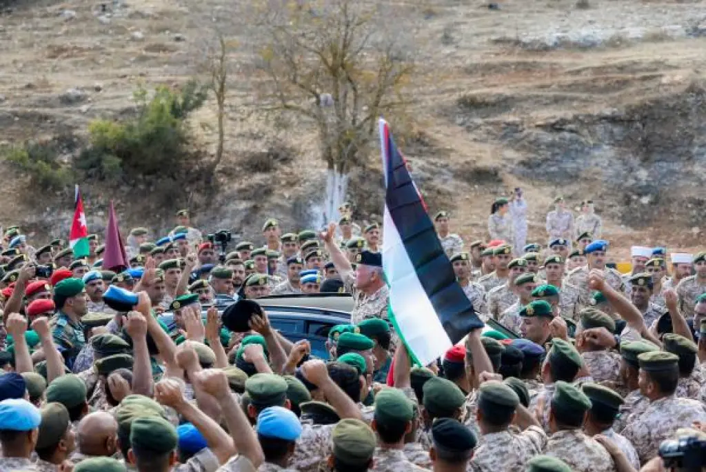 الأردنيون يحتفلون بيوم الجيش وذكرى الثورة العربية الكبرى