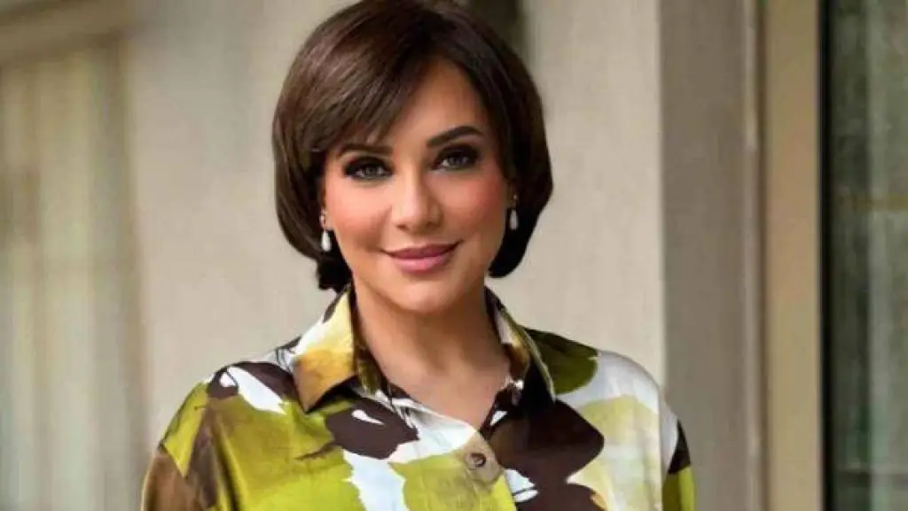 سلاف فواخرجي تسخر من وثيقة تزعم زواجها من بشار الأسد
