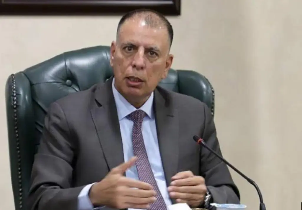 وزير الداخلية يسمح لمحكومين بوداع والدتهما قبل دفنها