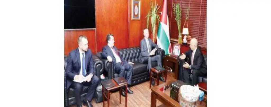 رئيس« تجارة عمان» يدعو لتأسيس علاقات تجارية قوية مع بيلاروسيا