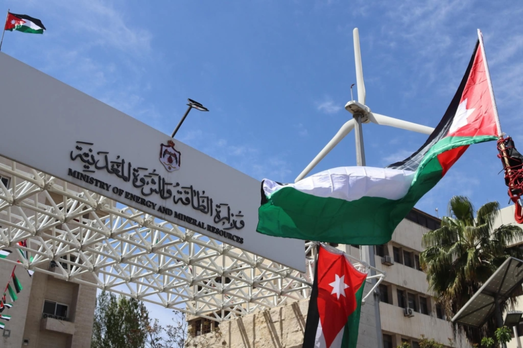الطاقة: ارتفاع أسعار المشتقات النفطية عالمياً